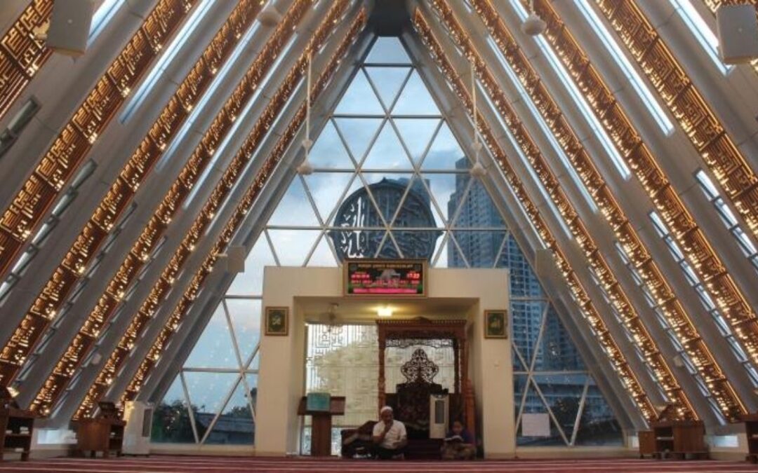 Uniknya Masjid ‘Segitiga’ di Tanah Abang